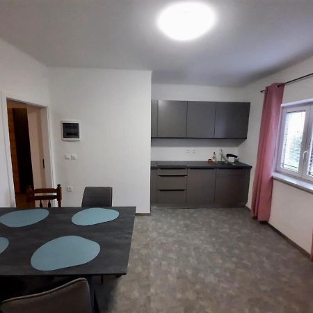Rooms Optim Птуй Экстерьер фото