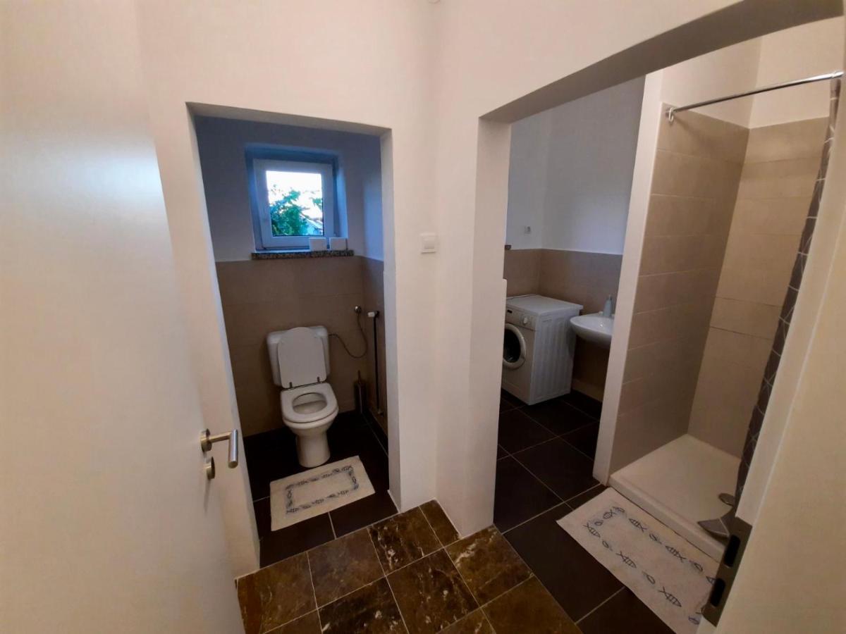 Rooms Optim Птуй Экстерьер фото
