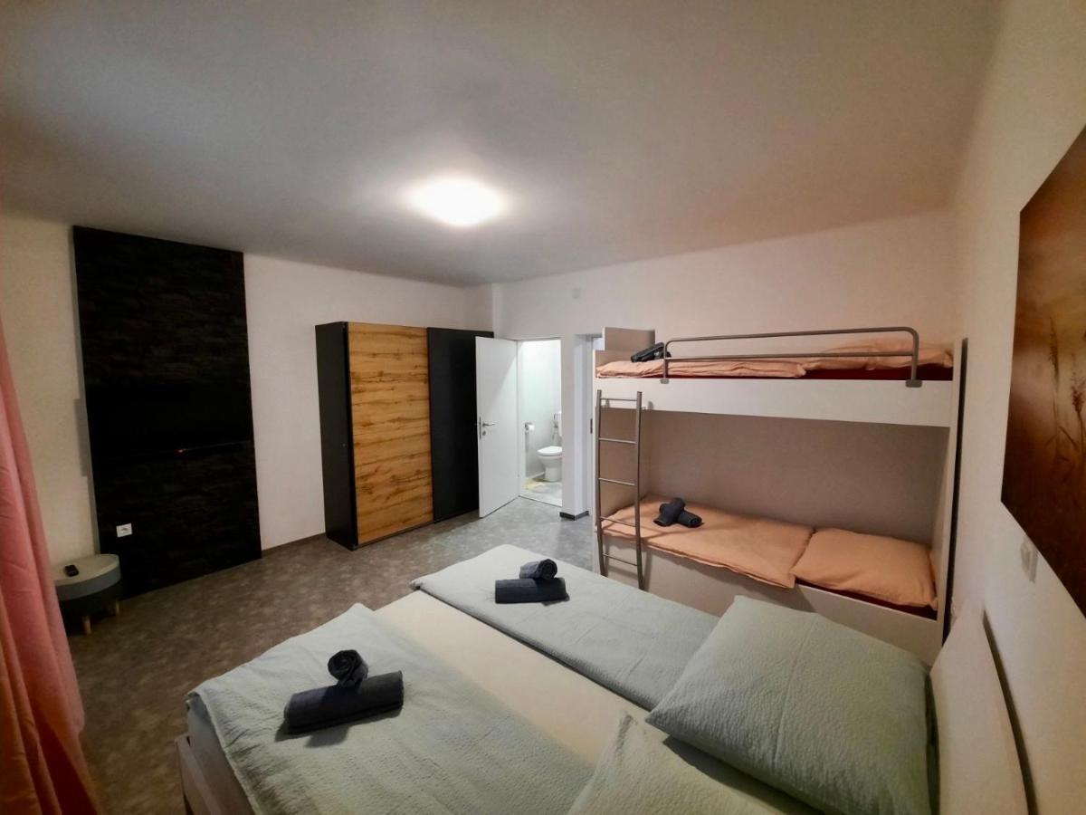 Rooms Optim Птуй Экстерьер фото